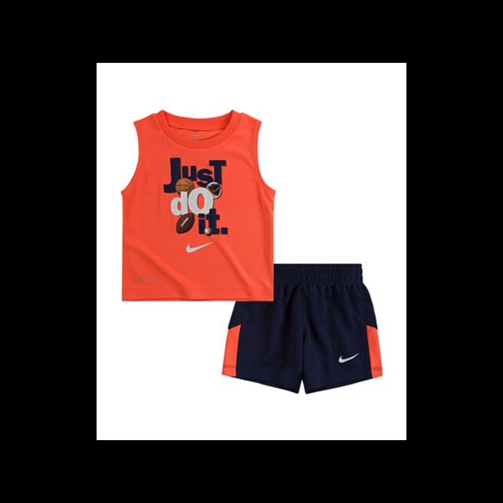 Boy’s Nike shorts set NWT
